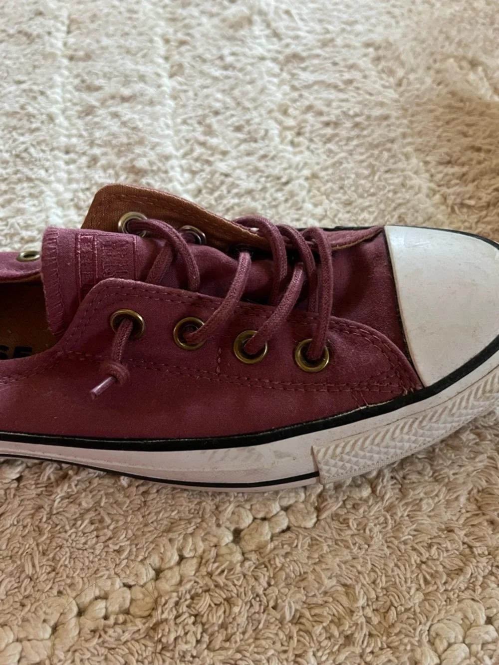 Converse Shoreline Slip-On Sneakers in Burgundy - Picture 6 of 6